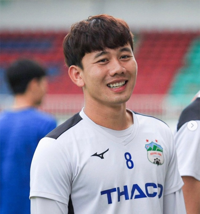 Trần Minh Vương sinh năm 1995 tại xã Thụy Chính, huyện Thái Thụy, tỉnh Thái Bình. Anh thuộc biên chế Câu lạc bộ Bóng đá Hoàng Anh Gia Lai (HAGL). Ảnh: Internet