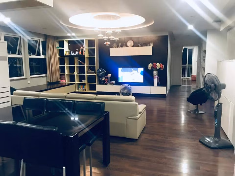 Người hâm mộ mong chờ Huỳnh Anh - Bạch Lan Phương nhanh chóng làm đám cưới. Nguồn ảnh: FBNV