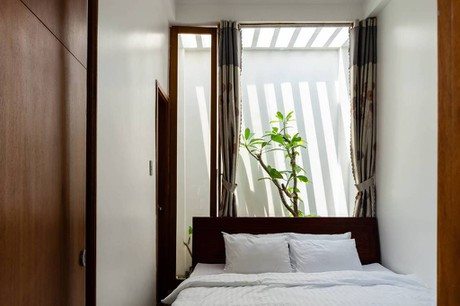 Phòng ngủ như ở giữa vườn cây xanh. Nguồn ảnh: Quang Dam