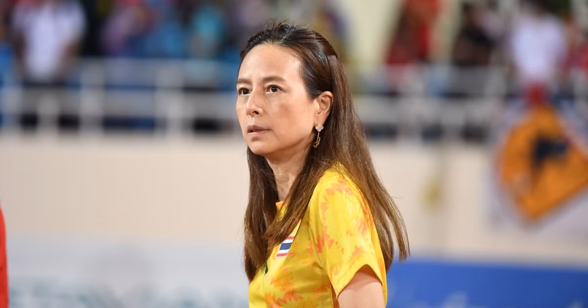 Ben trong biet thu cua nu dai gia “chong lung” doi tuyen Thai Lan