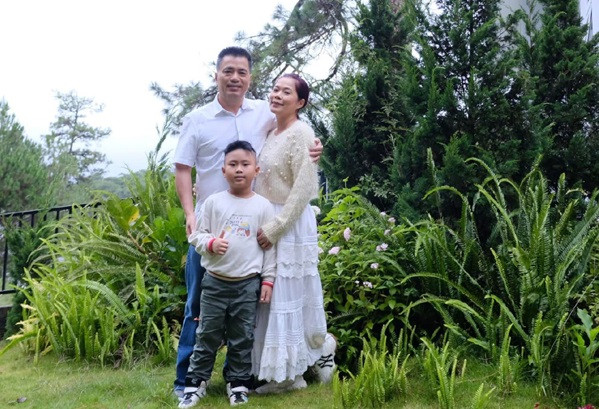 Cac con cua My Le va chong dai gia song trong biet thu nguy nga-Hinh-3