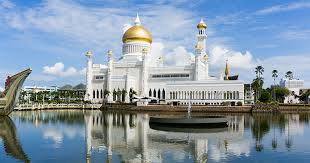 Cung điện Istana Nurul Man của Quốc vương Brunei là cung điện lớn nhất thế giới với diện tích 200.000 m2. Ảnh: Getty