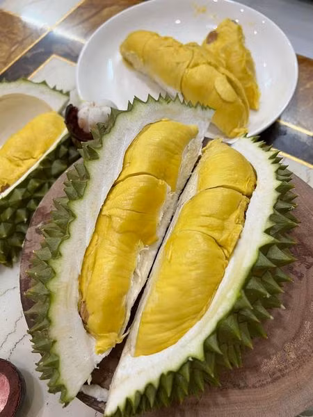 Sầu riêng Musang King có hình bầu dục, không quá lớn. Ảnh: Facebook