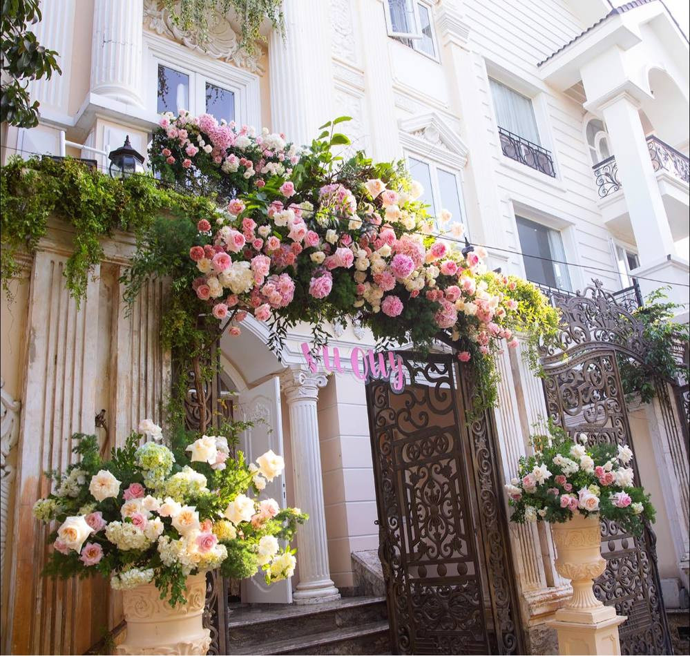 Có thể thấy, biệt thự của Minh Hằng và chồng doanh nhân nằm trong một khu đô thị được xây dựng theo mô hình chung. Ảnh: Kiếng Cận