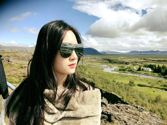 Cũng giống như nhiều rich kid khác, Anh Sa đam mê hàng hiệu. Ảnh: FB Nguyễn Anh Sa