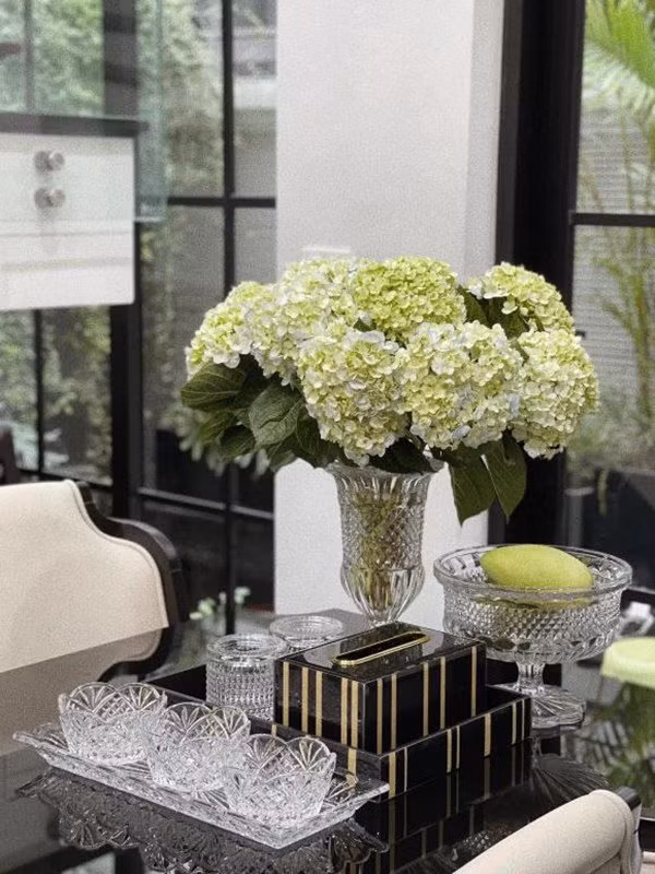 Từng góc trong căn nhà của bố mẹ Á hậu Tú Anh đều toát lên sự sang trọng và tinh tế.