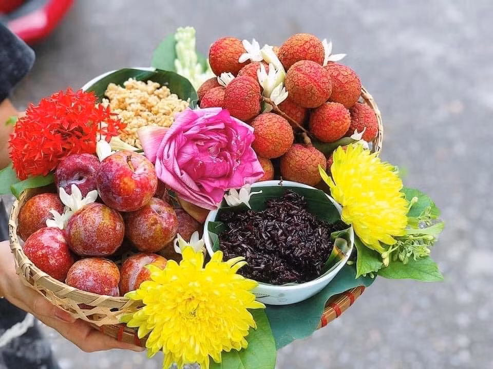 Mam cung Tet Doan Ngo “dat nhu tom tuoi” gia chi tu 99.000 dong-Hinh-3