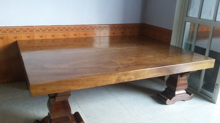 Tương tự, phản gỗ cũng được nhiều gia đình giàu có ưa chuộng. Phản gỗ giống với sập ở phương diện mục đích sử dụng: nằm và ngồi. Ảnh: Kontumnet.