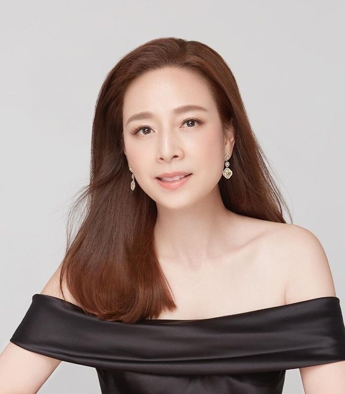 Nualphan Lamsam xuất thân từ một trong những gia đình giàu nhất Thái Lan. Bà là thế hệ thứ năm của gia tộc Lamsam người Thái gốc Hoa đã lập ra ngân hàng Kasikorn và có tài sản gần 100 tỷ USD. Ảnh: SCMP