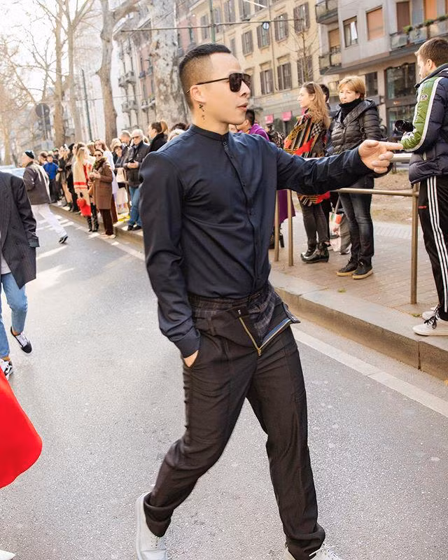 Thông tin khiến nhiều khán giả ngạc nhiên bởi Vũ Khắc Tiệp vốn được biết đến với hình ảnh "dát" hàng hiệu tiền tỷ trên người. Ảnh: Internet