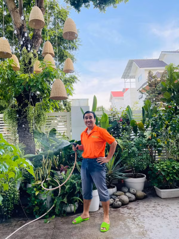 “He sinh thai” muot mat trong biet thu tram ty cua sao Viet