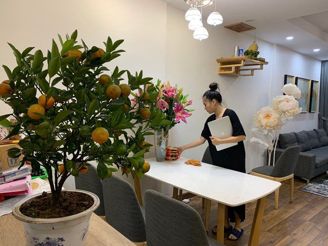 Bàn ăn nhỏ phù hợp với không gian căn hộ. Ảnh: Suckhoedoisong