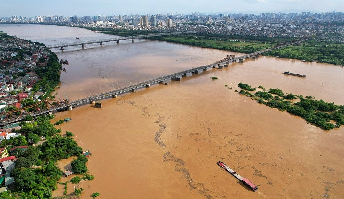 Đến 16h ngày 17/6, hồ Thủy điện Sơn La và Hòa Bình đã đóng 1 cửa xả đáy.