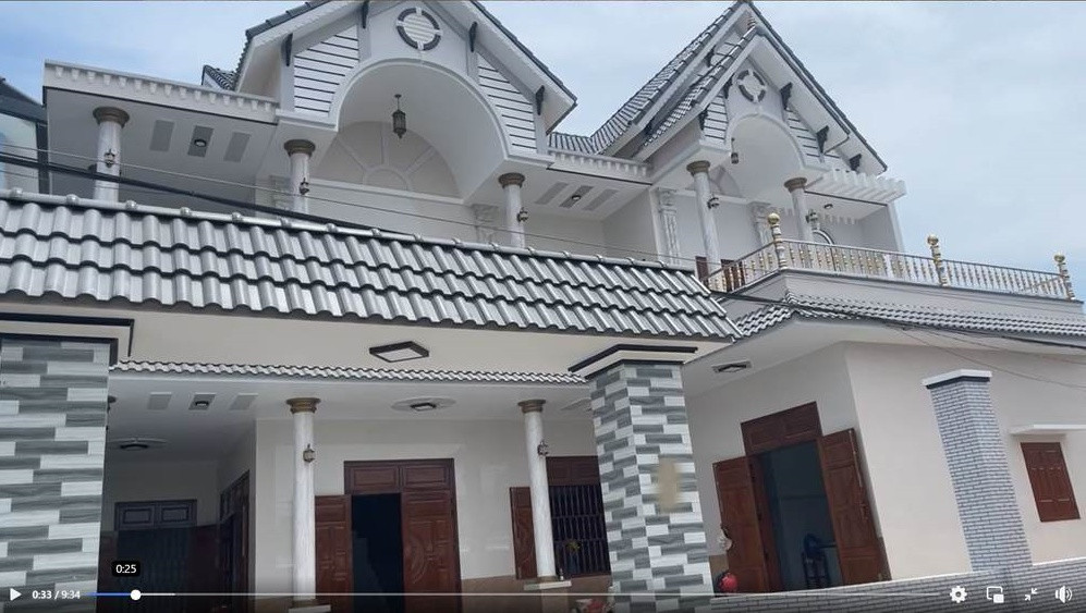 Căn nhà lấy màu trắng làm chủ đạo trông rất sang trọng. Ảnh: FB Dụng Quang Nho