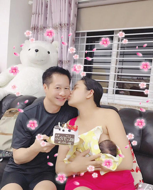 Ngoài khối tài sản đồ sộ, đại gia Đức An - chồng Phan Như Thảo còn được khán giả ngưỡng mộ với hình ảnh ông bố đảm. Ảnh: Internet