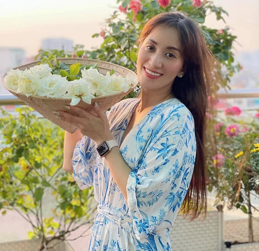 Hai góc yêu thích khác được Khánh Thi - Phan Hiển dành nhiều tâm huyết là vườn hoa và vườn lá. Ảnh: FBNV