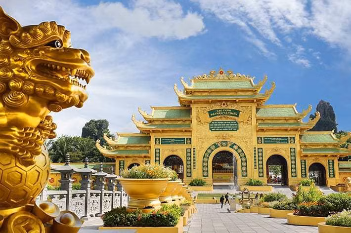 Khoi tai san khung ong Dung “lo voi” giao cho ba Phuong Hang