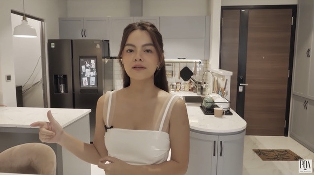 Gian bếp trong nhà của Phạm Quỳnh Anh khiến nhiều người xuýt xoa vì gọn gàng, ngăn nắp. Ảnh chụp màn hình