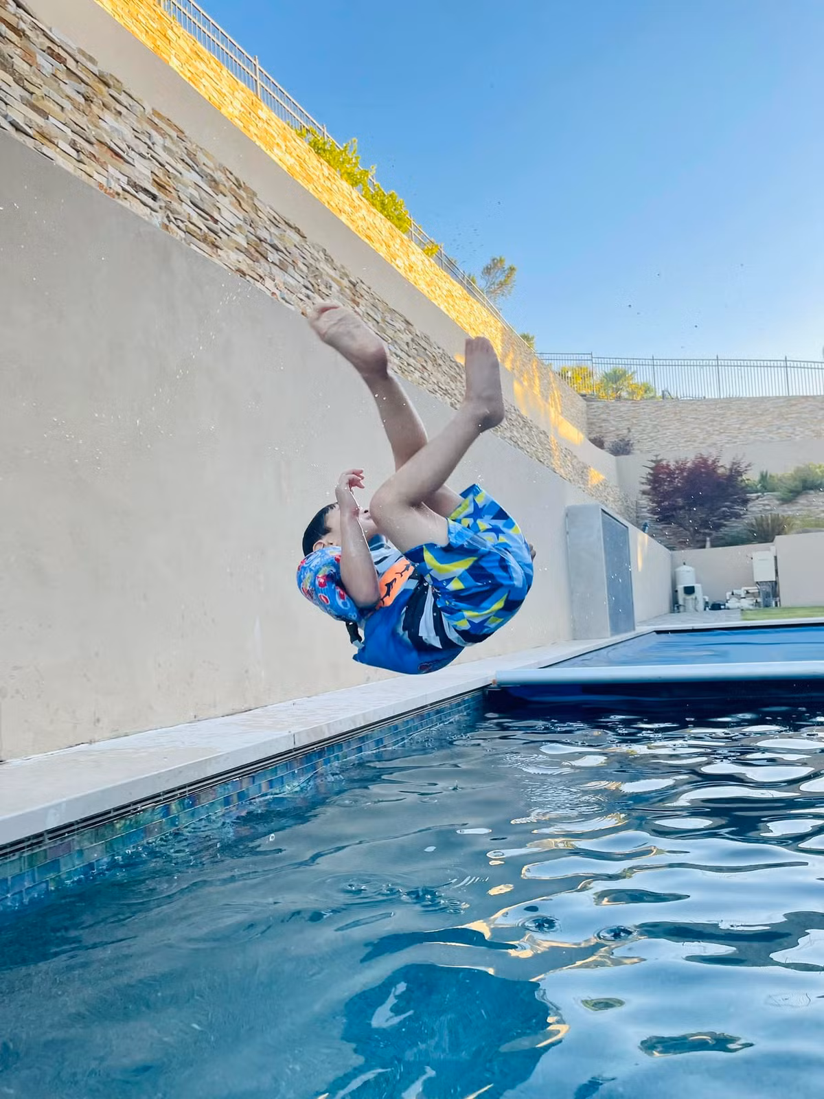 Đây là khu vực con trai Thủy Tiên tha hồ bơi lội cùng bạn bè.