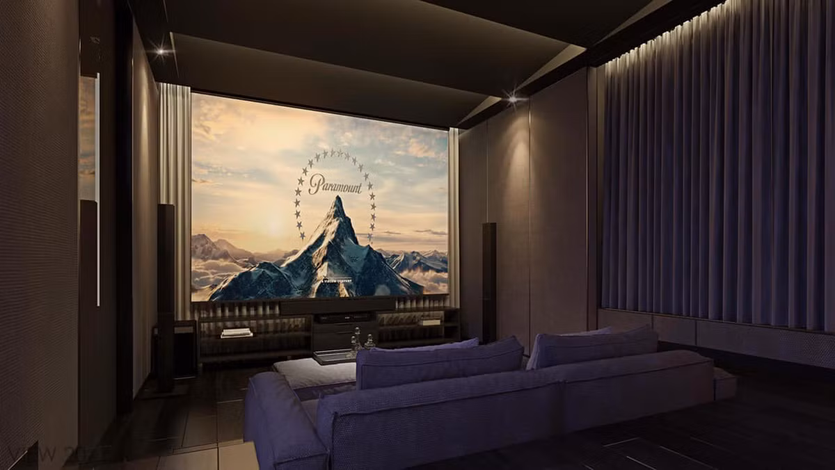 Rạp chiếu phim trong phòng ngủ tầng 2.