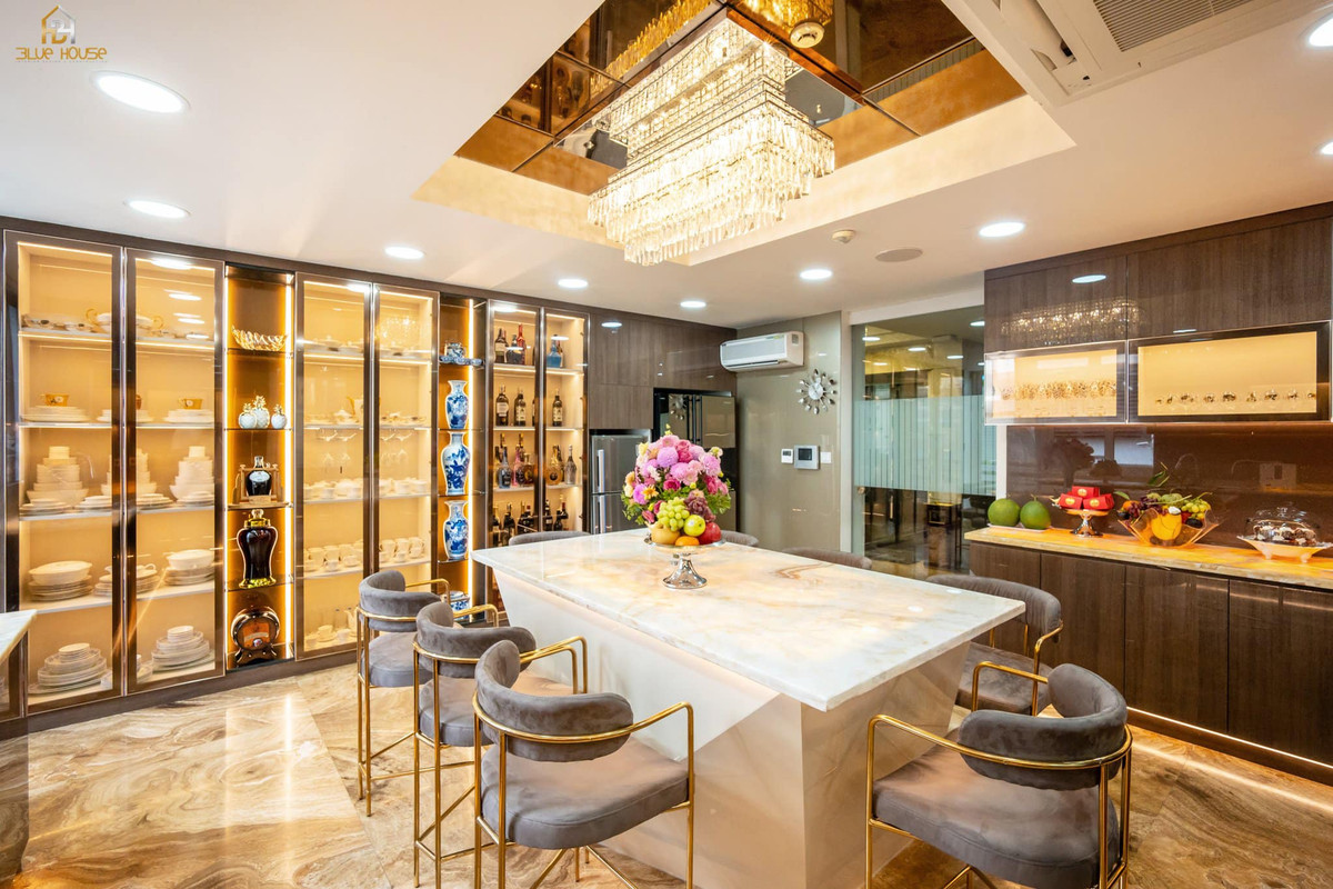 Cư dân mạng cũng dành nhiều lời khen có cánh cho tổ ấm này của nam ca sĩ: "Đẹp xuất sắc luôn anh ơi", "Không gian thật tuyệt vời"...