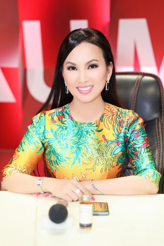 Kết hôn với tỷ phú Chính Chu, Hà Phương - em gái Cẩm Ly sống trong nhung lụa đúng với biệt danh "người Việt giàu nhất thế giới" mà khán giả hâm mộ dành cho cô. Ảnh: FBNV