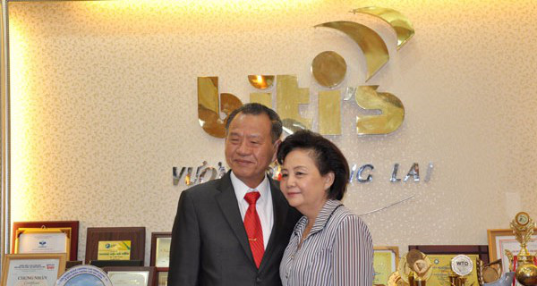 5 gia toc nguoi Viet goc Hoa giau nut vach o Viet Nam-Hinh-4