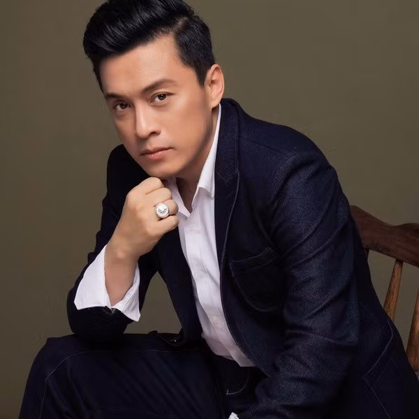 Sinh năm 1974, ca sĩ Lam Trường là một trong những sao nam Việt gắn liền với tuổi thơ của nhiều thế hệ 8X, 9X qua loạt bản hit. Ảnh: Lao động