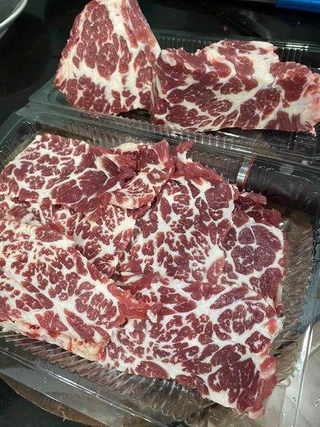 Không khó để mua thịt bò tại các khu chợ hay siêu thị. Tuy nhiên, phần thịt u hoa bò lại được liệt vào danh sách "hàng hiếm". Ảnh: Facebook