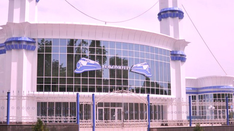 Sân Lokomotiv được xây dựng trên nền đất của Sân vận động Traktor Tashkent cũ. Sân bắt đầu được xây dựng vào năm 2009 và hoàn thành vào năm 2012. Ảnh: Wiki