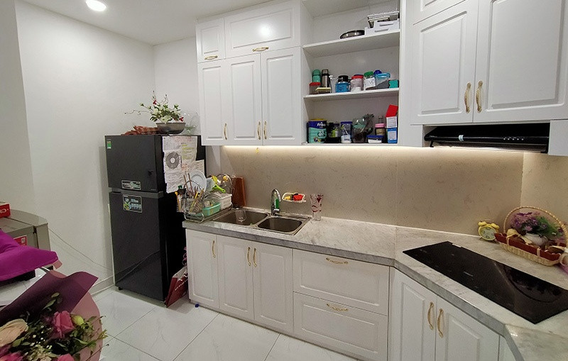 Khu bếp không quá rộng nhưng đầy đủ tiện nghi. Ảnh: Vietnamnet