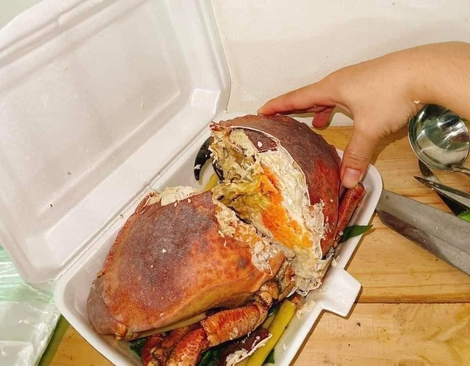 Gần đây, trên chợ mạng xuất hiện nhiều người rao bán cua nâu Nauy siêu gạch với giá khá rẻ, chỉ từ 290.000 - 390.000 đồng/kg.