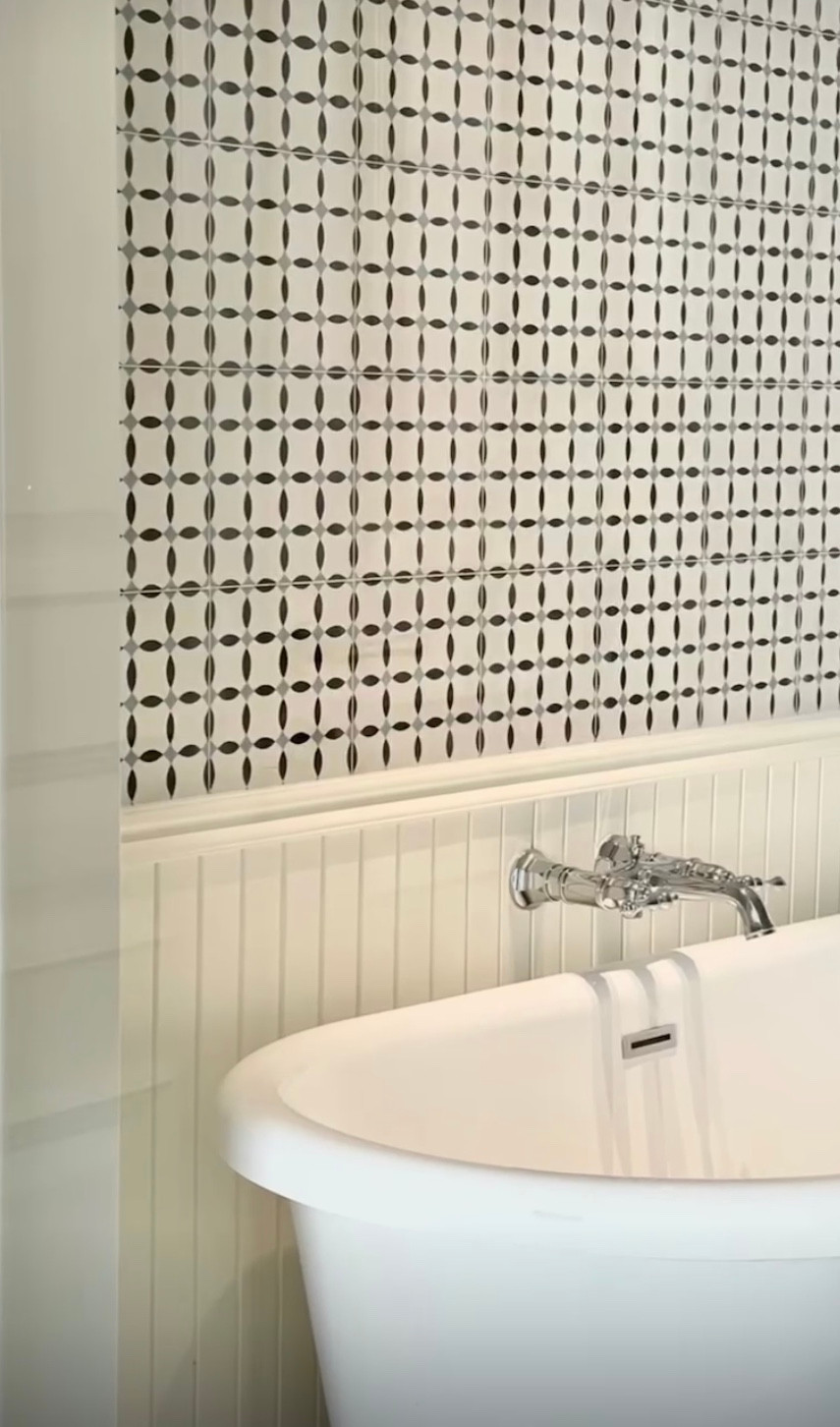 Phòng tắm sang trọng như khách sạn cao cấp.