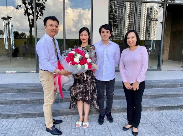 Khi chuẩn bị chào đón con gái, cả hai đã tậu thêm cơ ngơi mới cũng có giá trị không nhỏ nằm ở Quận 9, TP HCM. Ảnh: FBNV