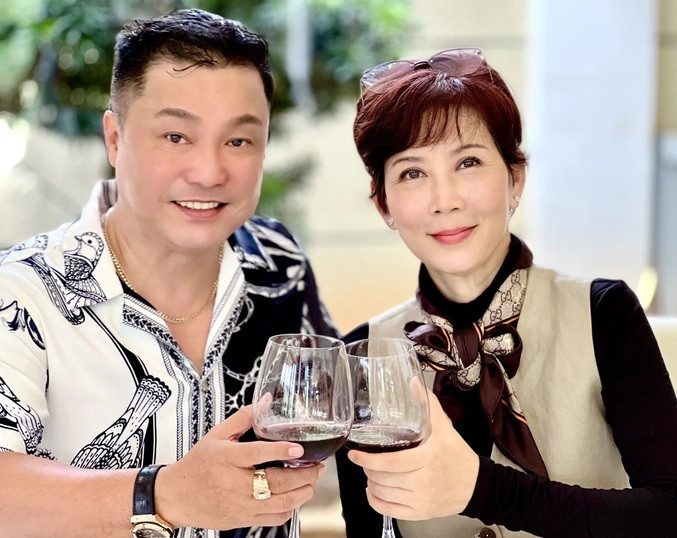 Trong khi Diễm Hương sớm lập gia đình, sinh con và ra nước ngoài định cư thì Lý Hùng dành nhiều thời gian cho nghệ thuật. Ảnh: Dân trí