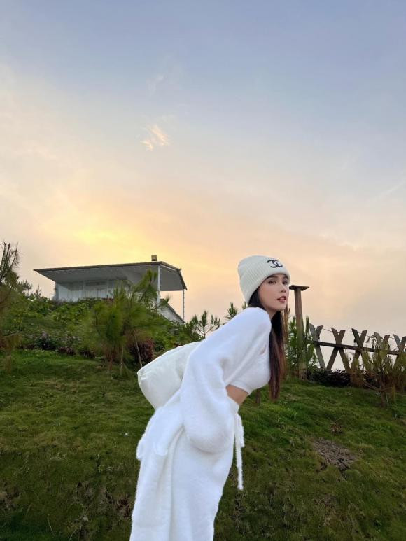 Cư dân mạng không khỏi trầm trồ trước khối bất động sản đáng mơ ước của Ngọc Trinh. Nguồn ảnh: FB Ngọc Trinh