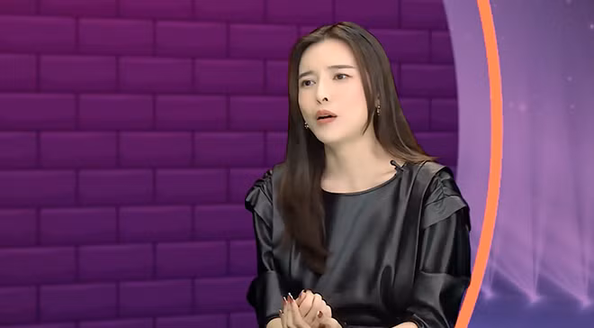 Cao Thai Ha giau co nao truoc khi phat ngon gay tranh cai ve cha ruot?