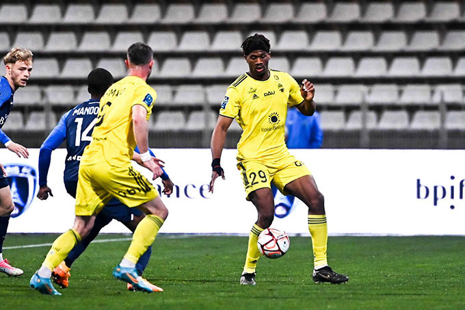 Pau FC được thành lập vào ngày 16/5/1959, nằm ở thành phố Pau, tây nam nước Pháp. Sân nhà của Pau FC là Nouste Camp. Ảnh: Bongdaplus