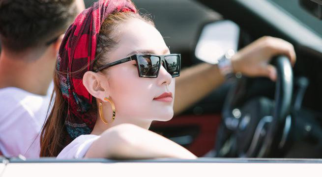 Minh Hằng là gương mặt đại diện nhiều nhãn hàng với những hợp đồng hết sức "béo bở". Từng có thông tin hợp đồng quảng cáo dầu gội của Minh Hằng có giá trị lên đến 1,3 tỷ đồng. Ảnh: Internet