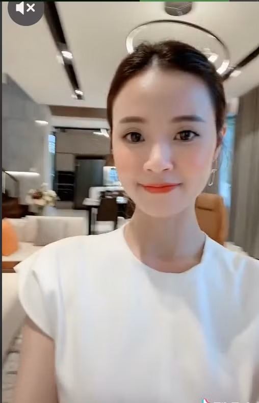 Midu từng hé lộ cơ ngơi hoành tráng tại TP. Hồ Chí Minh. Ảnh chụp màn hình