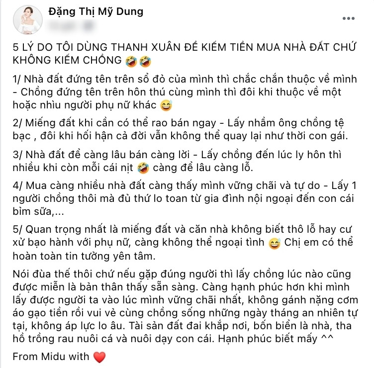 Trong khi đàn anh chia sẻ, Midu có mặt nhưng không hề phủ nhận thông tin. Trên mạng xã hội, cô không ngại đăng dòng trạng thái dài để nói về 5 lý do mình chỉ kiếm tiền mua nhà đất chứ không quan tâm chuyện chồng con. Ảnh: Chụp màn hình