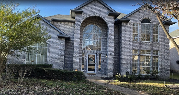 Nhà mới của Đan Trường mang phong cách cổ điển, trị giá khoảng 10 tỷ đồng, chưa bao gồm tiền sửa sang, trang trí nội thất. Ảnh chụp màn hình