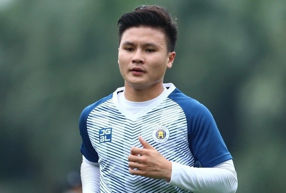 Nhiều khán giả từng rỉ tai nhau rằng có nhiều thời điểm, thu nhập của Quang Hải lên đến 9 con số. Ảnh: Zing