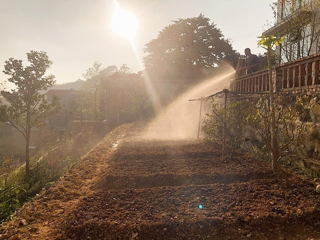 Năm 2016, nữ ca sĩ từng chia sẻ hình ảnh căn biệt thự sắp hoàn thành tại Tam Đảo (Vĩnh Phúc). Đây là nơi gia đình cô đi nghỉ dưỡng mỗi khi rảnh rỗi. Ảnh: FBNV