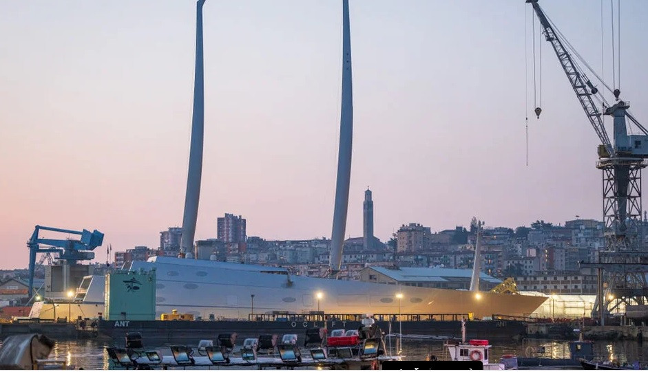 Ngày 15/3, chính phủ Tây Ban Nha tuyên bố tịch thu tạm thời du thuyền Valerie trị giá 140 triệu USD của tỷ phú người Nga Sergei Chemezov. Ảnh: Reuters.