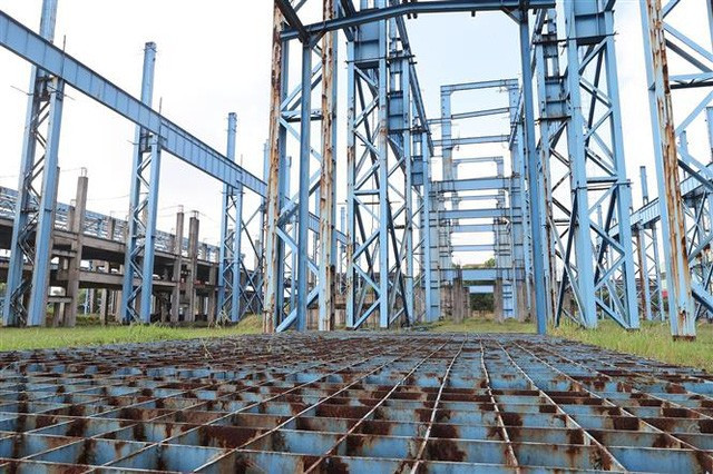 Được khởi công từ năm 2007, dự án mở rộng giai đoạn 2 Nhà máy Gang thép Thái Nguyên có tổng mức đầu tư ban đầu 3.800 tỷ đồng, nhưng đến nay chưa hoàn thành và còn tồn tại nhiều khó khăn, vướng mắc. Ảnh: TTXVN