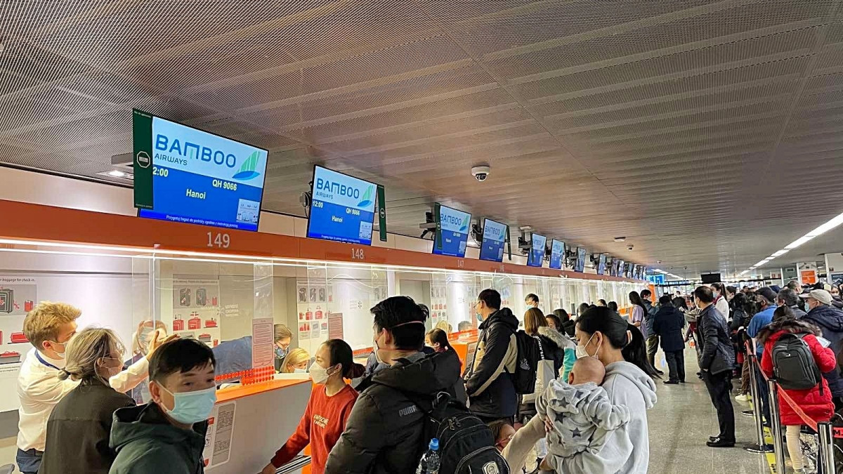 Cuc Hang khong giam sat Bamboo Airways trong 3-6 thang toi-Hinh-3