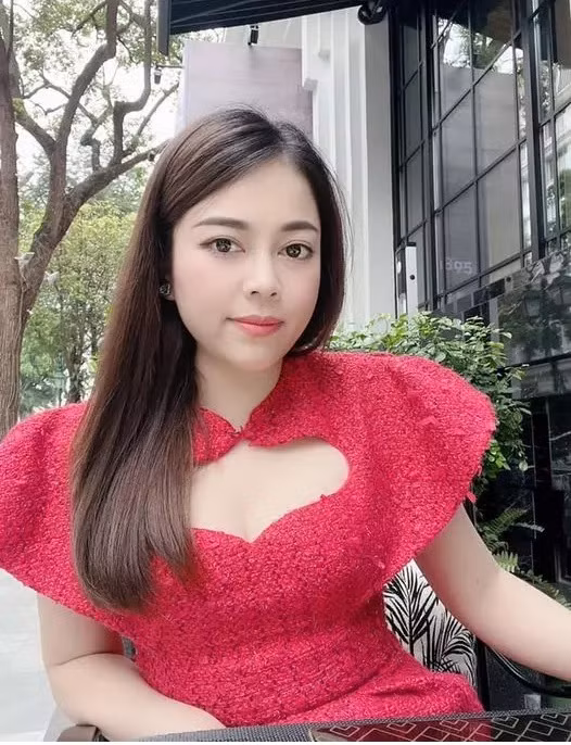 Mới đây, nghi vấn Hằng Túi rạn nứt hôn nhân lần 2 với chồng kiến trúc sư thu hút sự quan tâm của đông đảo cộng đồng mạng.