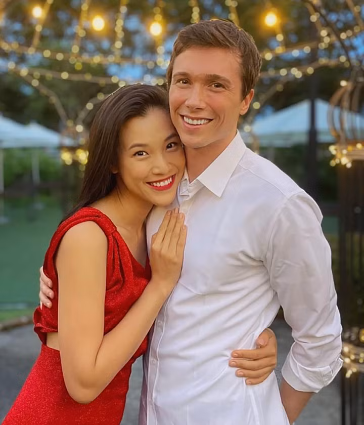 Thông tin khiến nhiều người không khỏi bất ngờ, tiếc nuối cho chặng đường yêu đẹp đẽ và đi đến hôn nhân của Á hậu, MC Hoàng Oanh. Ảnh: VTCNews