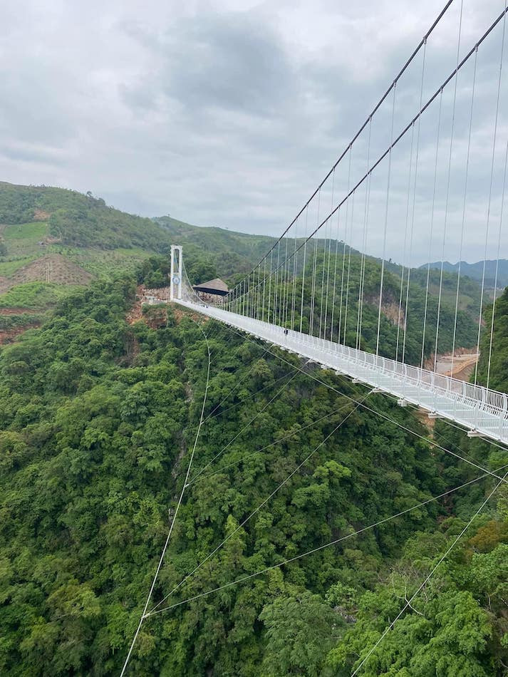 Ngam TP HCM bang truc thang va nhung tour du lich doc hut khach 30/4-1/5-Hinh-2